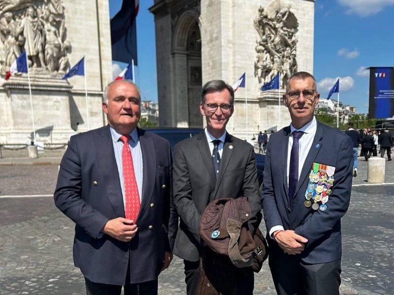 Alexis de Valence lors de la commémoration du 8 mai 1945
