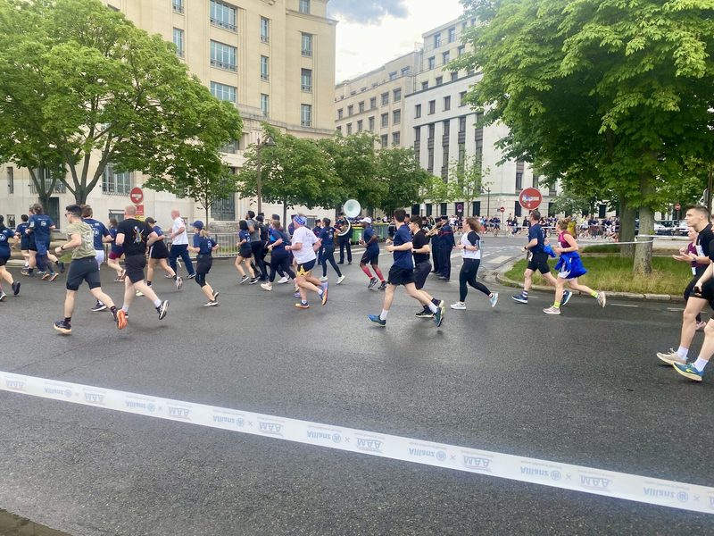 Coureurs lors de la Course du Gouverneur militaire de Paris