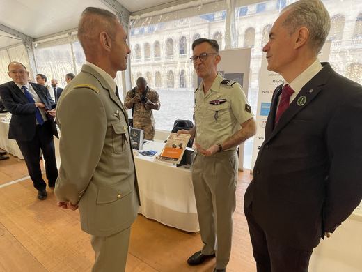 Salon du livre de l'armée de Terre, photo 4
