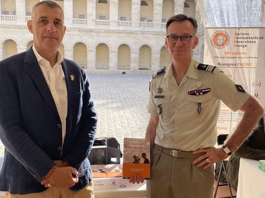 Salon du livre de l'armée de Terre, photo 6