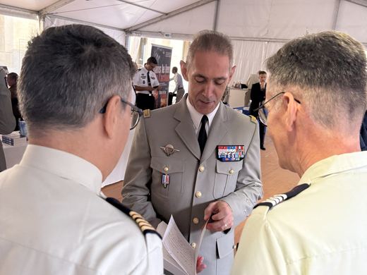 Salon du livre de l'armée de Terre, photo 9
