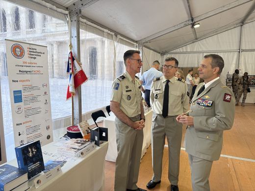 Salon du livre de l'armée de Terre, photo 13